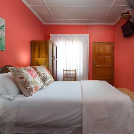 La La Dathel Guesthouse โคลส์เบิร์ก ภายนอก รูปภาพ