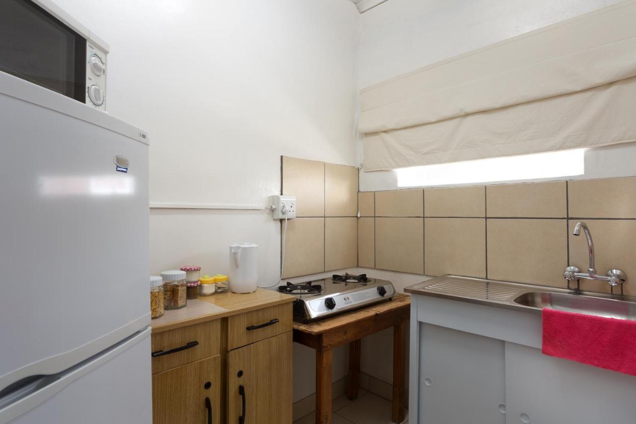 La La Dathel Guesthouse โคลส์เบิร์ก ภายนอก รูปภาพ
